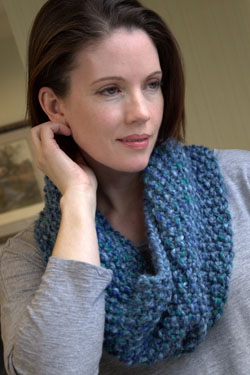 Plymouth Encore Mega Colorspun Seed Stitch Cowl Free Pattern